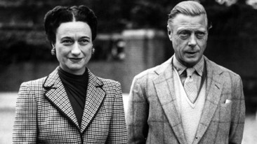 Saturday Play: The Windsor Jewels