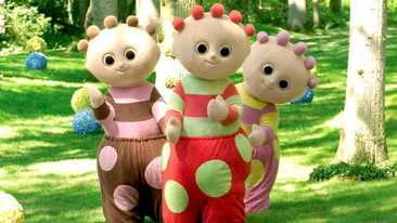 In the Night Garden: Series 1: Upsy Daisy Kisses Everything