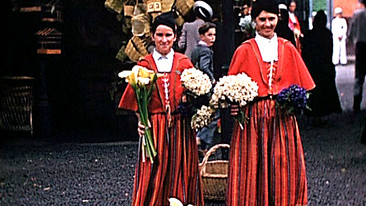 The Thirties in Colour: Wright Around the World