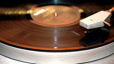 Archive on 4: Beat Mining with the Vinyl Hoover