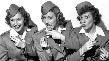 Legends: The Andrews Sisters - Queens of the Music Machines