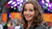 C2: Lisa Gwilym: Tue, 07 Jul 2009