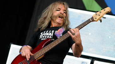 Glastonbury: 2009: Spinal Tap and Status Quo
