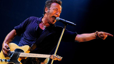 Glastonbury: 2009: Day 2 Highlights: Part Three