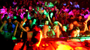 BBC Radio 1's Essential Mix: Switch and Diplo