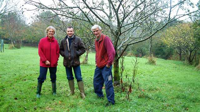 Gardeners' Question Time: 06/11/2009