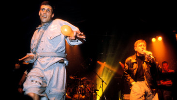 6 Music Plays It Again: Pills 'n' Thrills and Bellyaches: Episode 4